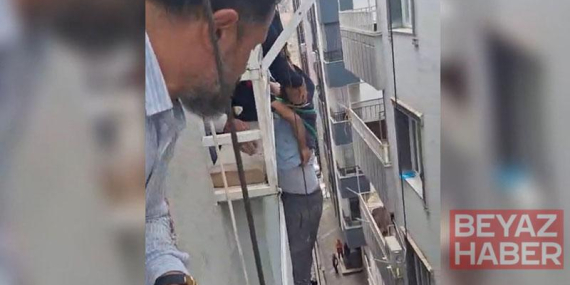 İnşaatta asansör kazası; işçilerden biri düştü, diğeri demirlere tutundu
