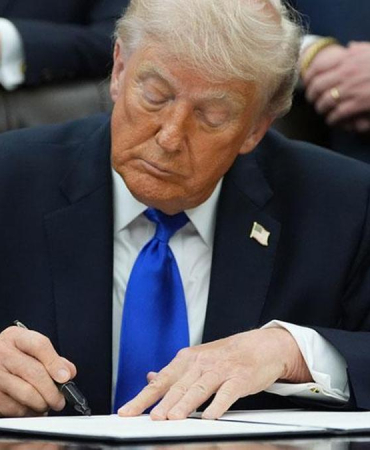 Son dakika... Trump, AB'ye gümrük vergisini yüzde 25'e çıkardı