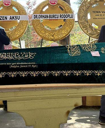 Şarkıcı Tülay Özer son yolculuğuna uğurlandı