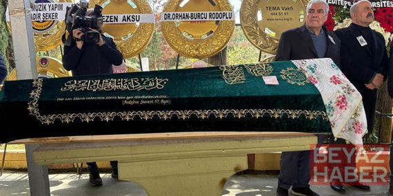 Şarkıcı Tülay Özer son yolculuğuna uğurlandı