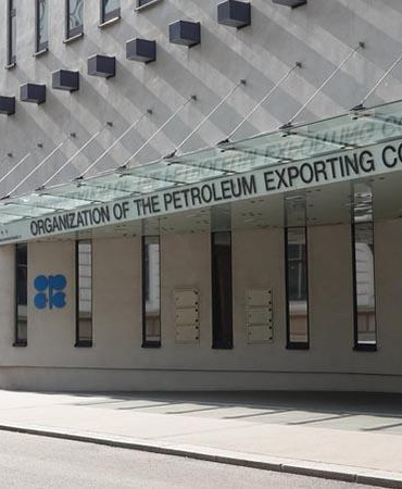 OPEC+ üyesi 7 ülke, haziranda petrol üretimini artıracak