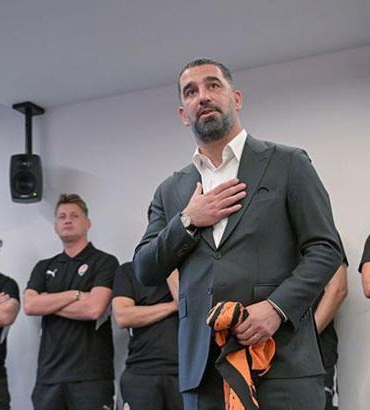 Arda Turan yönetimindeki Shakhtar Donetsk şampiyonluğa yürüyor