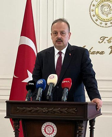 Ankara Valisi Canbolat, göreve başladı