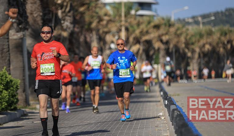 Çeşme Yarı Maratonu’na 43 ülkeden 3 bin 450 sporcu katılacak