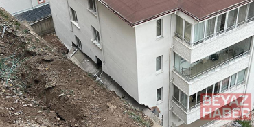 İstinat duvarı çöktü; 4 katlı binanın 8 dairesi tahliye edildi
