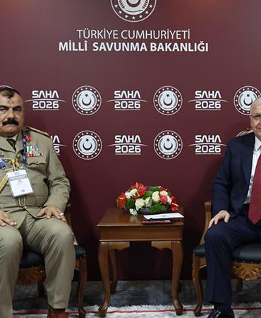 Millî Savunma Bakanı Yaşar Güler, Irak Genelkurmay Başkan Yardımcısı Korgeneral Harbiye ile görüştü