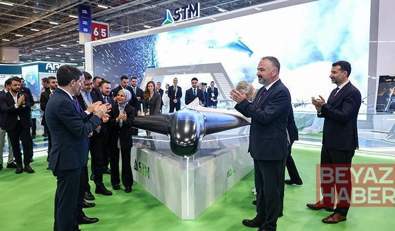STM, uzun menzilli kamikaze İHA ‘KUZGUN’u tanıttı