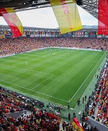 Göztepe evinde son kez sahne alacak