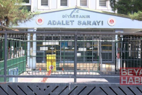 Profesöre ‘bıçak parası’ davası
