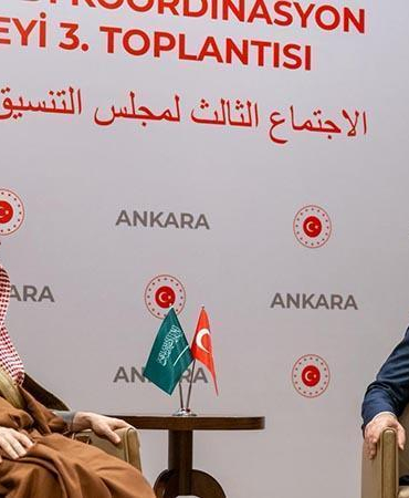 Bakan Fidan, Suudi mevkidaşı Prens Faysal ile görüştü