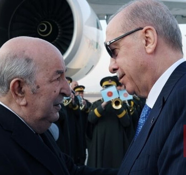 Cumhurbaşkanı Erdoğan, Cezayirli mevkidaşı Tebbun'u havalimanında karşıladı