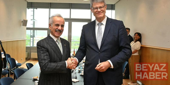 Bakan Uraloğlu, Alman mevkidaşı Schnieder ile bir araya geldi