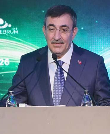 Cevdet Yılmaz: Veriyi kim daha çok üretebiliyorsa ön plana çıkacak