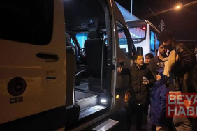 İzmir’de göçmen botu yarı batık halde bulundu: 1 çocuk öldü, 43 kişi kurtarıldı