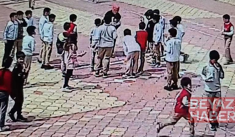 Heimlich manevrasıyla öğrencisinin hayatını kurtardı