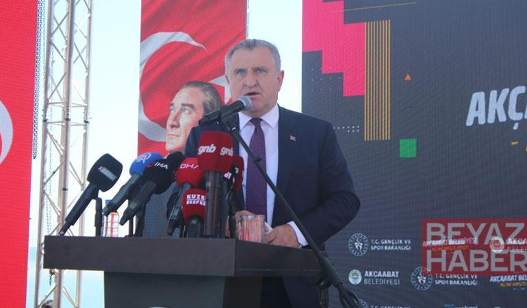 Bakan Bak: Gençlerimiz, toplumumuz obezite tehlikesi ile karşı karşıya