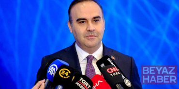 Bakan Kacır: Türkiye insansız savaş uçağından kendi hava füzesini fırlatan ve hedefini vuran ilk ülke oldu