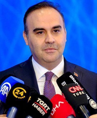 Bakan Kacır: Türkiye insansız savaş uçağından kendi hava füzesini fırlatan ve hedefini vuran ilk ülke oldu