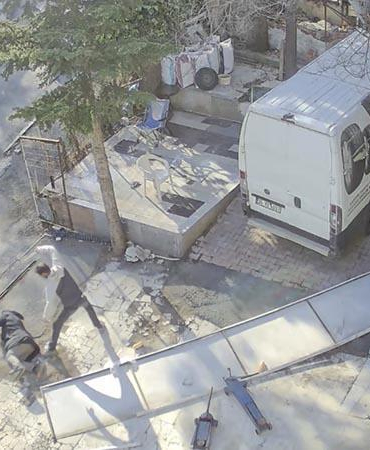 Sarıyer’de eski kiracı 74 yaşındaki iş yeri sahibini dövdü: Yere yatırıp, odunu sırtımda kırdı