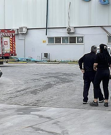 Fabrikada patlama sonrası yangın; 1