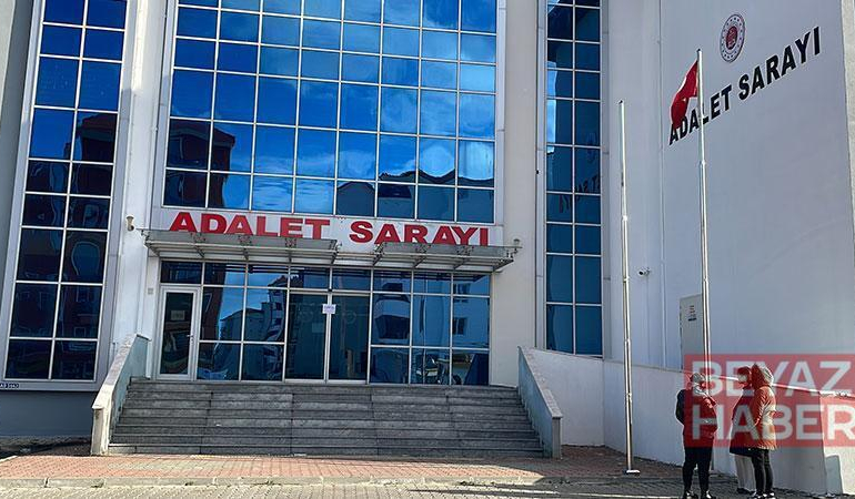 Yurt dışına kaçmak isterken yakalanan 4 FETÖ şüphelisi ile 1 organizatör tutuklandı