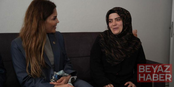 AK Parti İstanbul Milletvekilleri Anneler Günü için sahadaydı