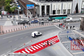Yaya ölümlerine dikkat çekmek için halıdan