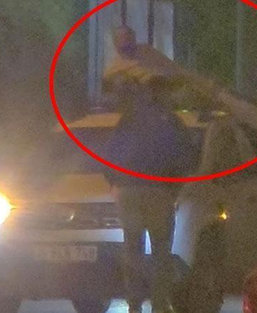 Otomobili durdurup üzerine çıktı; o anlar kamerada
