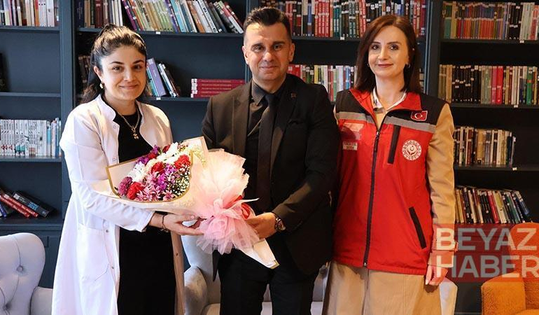 Şehidin eşine ‘Anneler Günü’ ziyareti