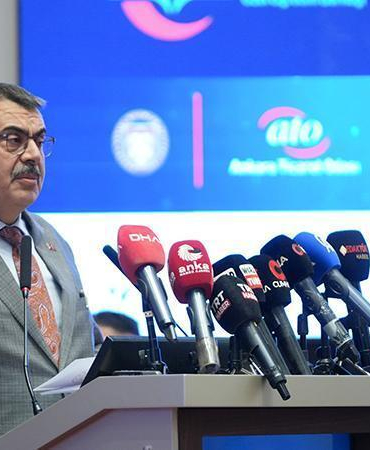 Bakan Tekin: Asıl mesele çocuğun iç bütünlüğünü koruyabilecek tedbirler almak