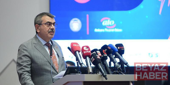 Bakan Tekin: Asıl mesele çocuğun iç bütünlüğünü koruyabilecek tedbirler almak