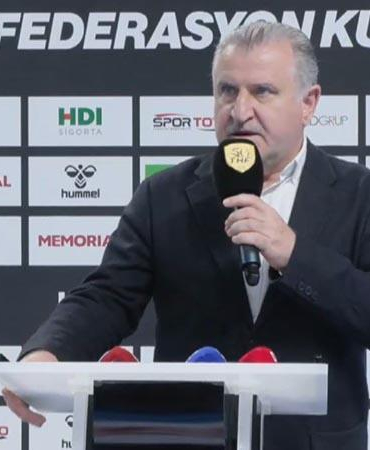 Osman Aşkın Bak: Daha çok sporcunun hentbol oynamasını sağlayacağız