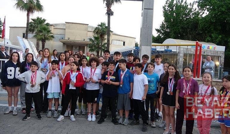 Marmarisli yüzücü çocuklar, havuzlarının yeniden açılmasını istiyor