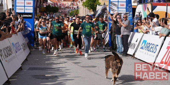 Çeşme Yarı Maratonu 5K gün batımı koşusuyla başladı
