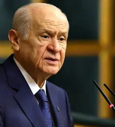 Bahçeli’den Galatasaray’a tebrik mesajı