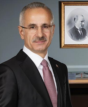 Bakan Uraloğlu: Demir yolu ulaşımında 9 milyon engelli yolcuya ücretsiz hizmet verdik