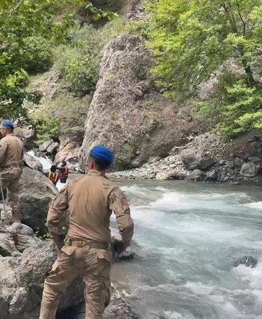 Dereye düşerek kaybolan 9 yaşındaki çocuğun cesedi bulundu