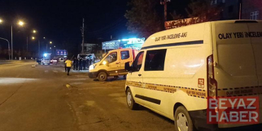 Park halindeki çekiciye çarpan otomobilden fırlayan kadın öldü