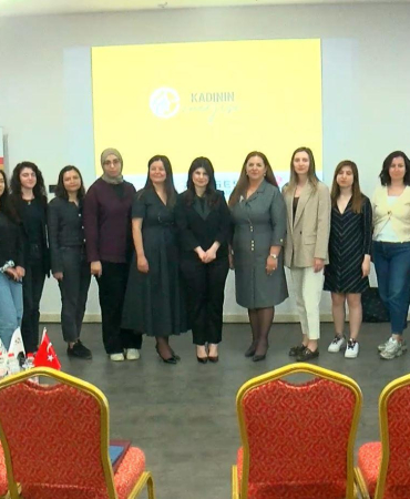 ‘Kadının Enerjisi Türkiye’nin Enerjisi’ okulunun ikinci dönemi başladı
