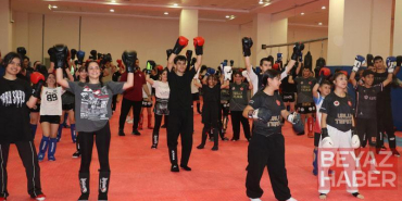 Muaythai sporuna ilgi; gençler hem kendini savunuyor hem geleceğini inşa ediyor