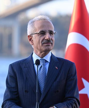 Bakan Uraloğlu: 4 ayda 15 bin 639 gemiye kılavuzluk hizmeti verildi