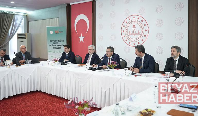 Bakan Tekin: Çocuklarımızın ilgisini yakalayan içerikler onların gelişimini de gözeten hassasiyetle üretilmeli