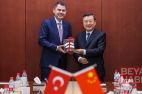 Bakan Kurum, Çin