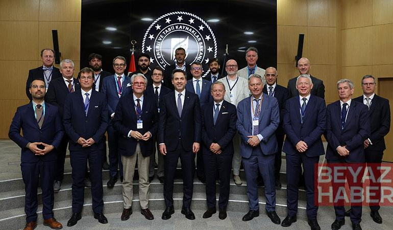 Bakan Bayraktar, Belçika Başbakan Yardımcısı Prevot ile görüştü