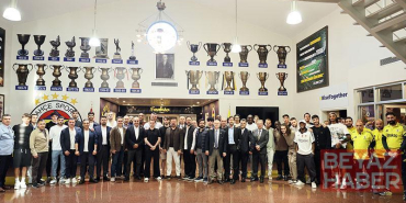 Fenerbahçe’de başkan Saran ve yöneticiler, A takımla yemekte bir araya geldi