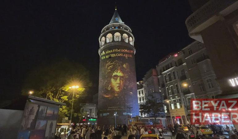 Galata Kulesi’nde kültür varlığı kaçakçılığına karşı ışık gösterisi gerçekleştirildi