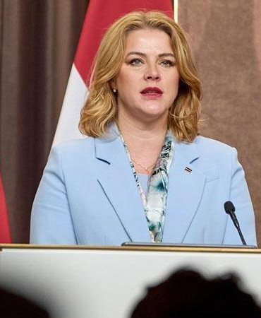 Letonya Başbakanı Evika Silina istifa etti