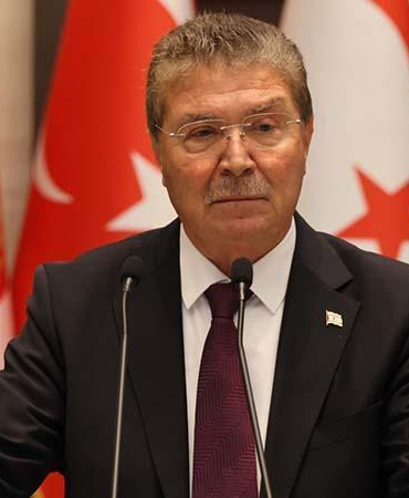 KKTC Başbakanı Üstel, GKRY lideri Hristodulidis’in açıklamalarını kınadı