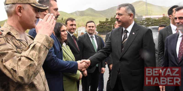 Bakan Çiftçi, Bitlis’te