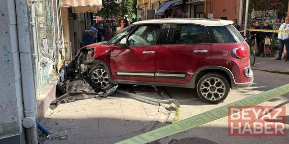 Kendisine çarpan otomobil ile duvar arasında sıkışan Gökçe öldü